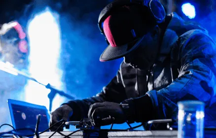 DJ