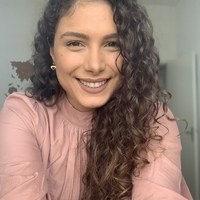 Imagem de perfil: Deborah Guimarães