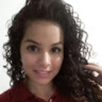 Imagem de perfil: Karine Novaes