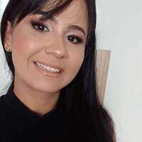 Imagem de perfil: Kelly Decker