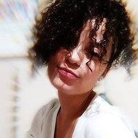 Imagem de perfil: Daniele Freire