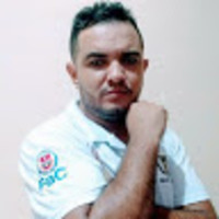 Imagem de perfil: Roberto Moreira